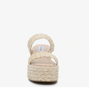 Steven Madden | slip on sandal | size 8